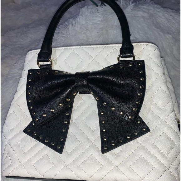 Betsey Johnson purse - Picture 2 of 7